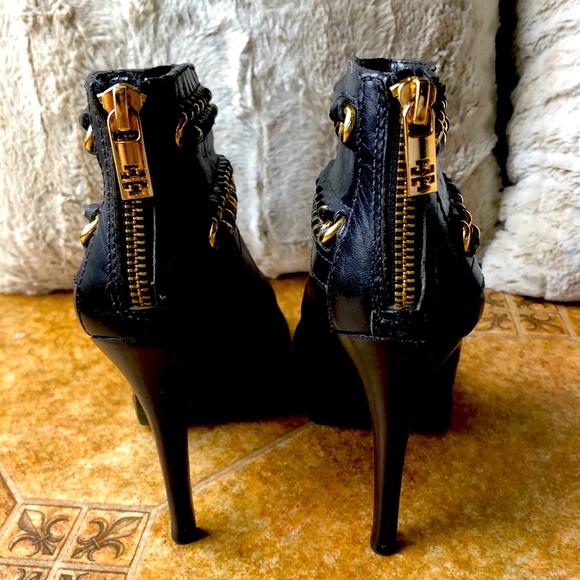 Tory Burch black leather ankle booties - Picture 2 of 3